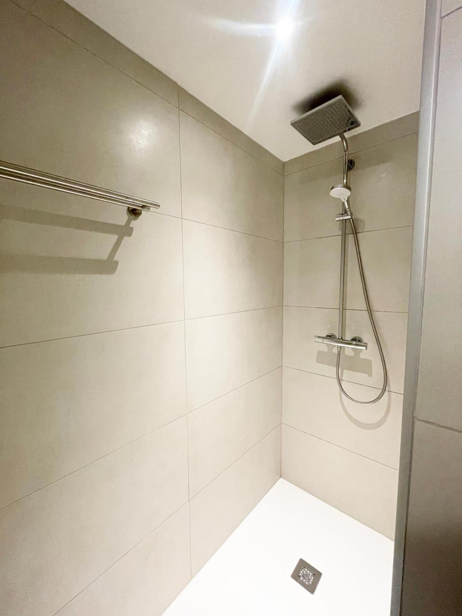 Hugo By The Harbor, Light-Filled And Centrally Located Apartment - Free Parking 奥斯滕德 外观 照片